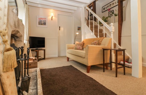 Nunney Cottage | THE HERMITAGE, family friendly, character holiday cottage in Nunney