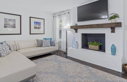 Ocean Springs House | The Heron House. Gameroom. Minutes to the Beach and Downtown!!