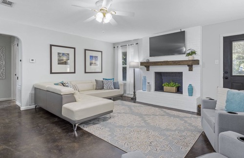 Ocean Springs House | The Heron House. Gameroom. Minutes to the Beach and Downtown!!