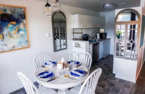 Bellevue Apartment | The Heron in Meydenbauer Bay Bellevue | 29 Nights!