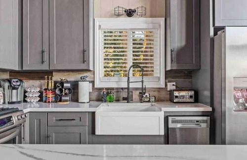 Crestline House | The Hibernation Station at Lake Gregory