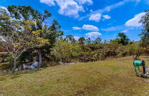North Port House | The Hibiscus House