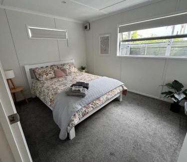 Papamoa Beach House | The Hidden Cottage
