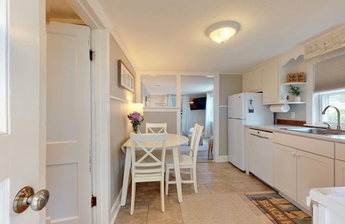 Pine Point Cottage | The Hidden Cove by Bayley Vacation Rentals