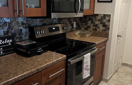 George Bush Park/Eldridge House | The Hidden Gem of Houston 2-bedroom home with WiFi in the energy corridor.