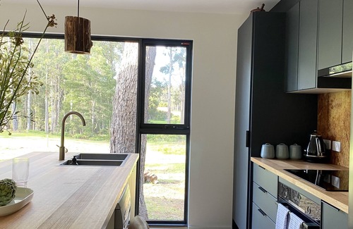 Lunawanna House | The Hide On Cloudy - 2 Bedrooms Private Retreat on Bruny Island