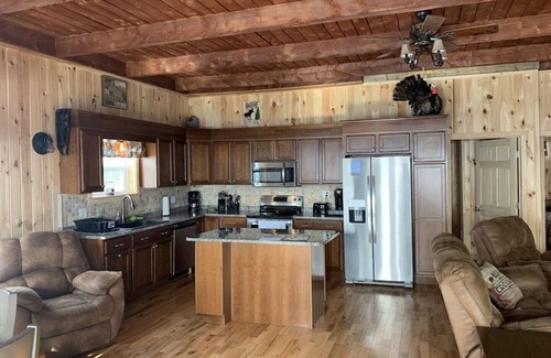 Caribou Cabin | The Hideaway Cabin