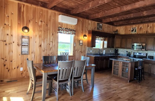 Caribou Cabin | The Hideaway Cabin