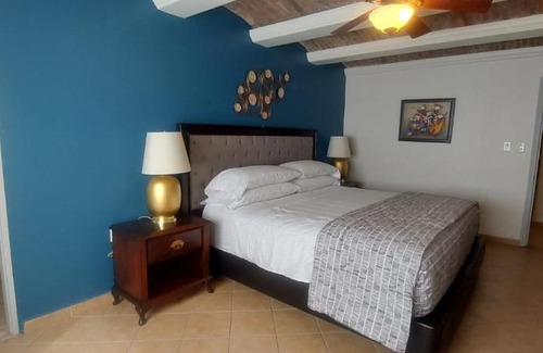 Centro House | The Hideaway Condo full place
