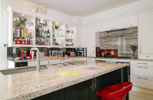 Hove House | THE HIDEAWAY, family friendly, character holiday cottage in Hove