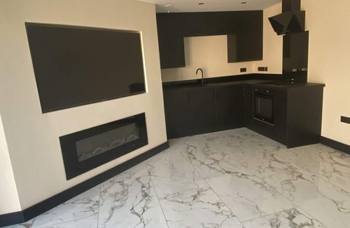 Caerau Apartment | The Hideaway