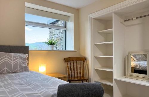 Chapel en le Frith House | The Hideaway