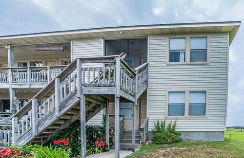 Galveston Apartment | The Hideaway-Jamaica Beach Gem