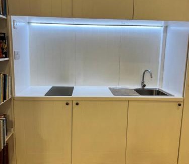 Gravesend Apartment | THE HIDEAWAY - KENT