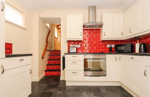 Hewas Water Cottage | THE HIDEAWAY, pet friendly, character holiday cottage in St Austell