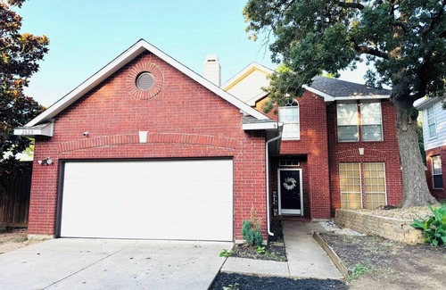 Flower Mound House | The Hideaway: Relax and Recharge