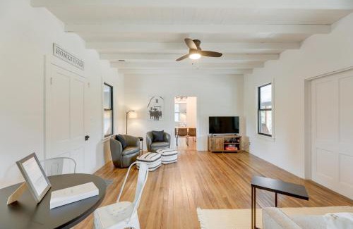 Schulenburg House | The Hideaway Secluded and Spacious Schulenburg Gem