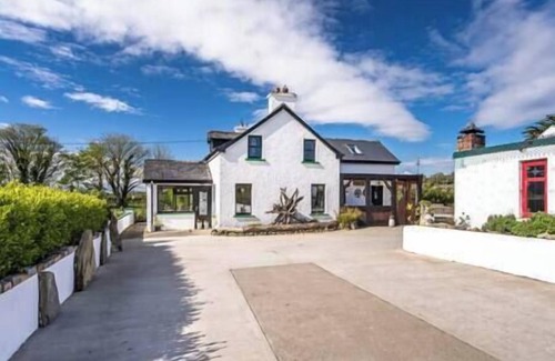Muff House | The Hideaway - Shore House