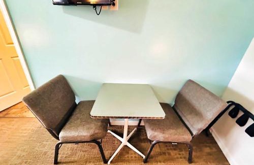 Lake City Hotel | The Hideaway suite