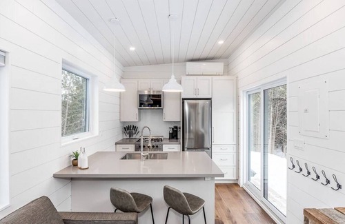 Grey Highlands Apartment | The Hideaway - Tiny House