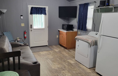 Edgewood Cottage | The Hideaway