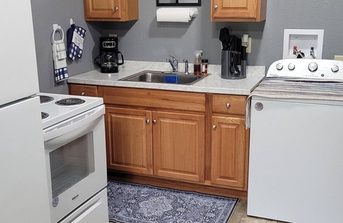 Edgewood Cottage | The Hideaway