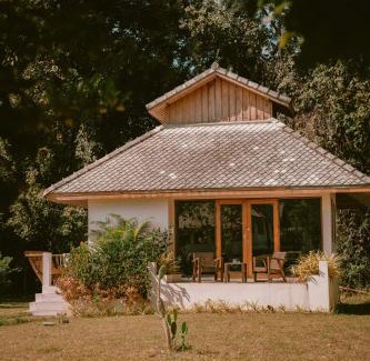 Pai Bed & Breakfast | The Hideaway Village