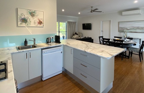 Redbank House | The Hideout at Dexfield Park