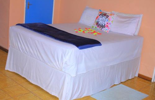 Palapye House | The Hideout