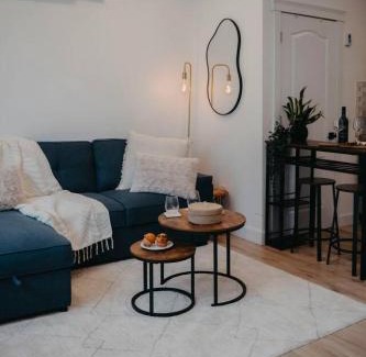 Barrie House | The Hideout