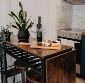 Barrie House | The Hideout