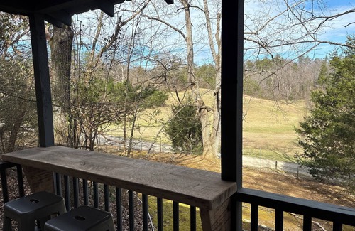 Townsend Cabin | The Hideout Cabin at Country Manor Acres
