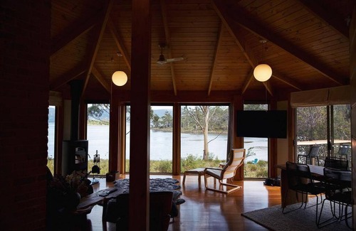 Apollo Bay House | The Hideout Cabin
