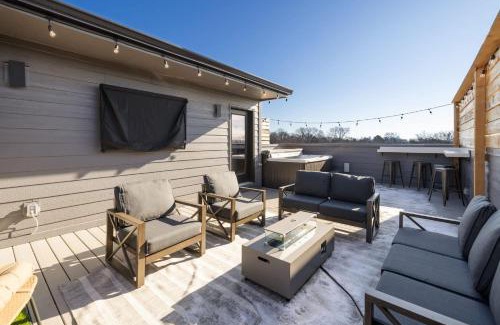 Nashville House | The Hideout Icon-Inspired Style & Rooftop Chill