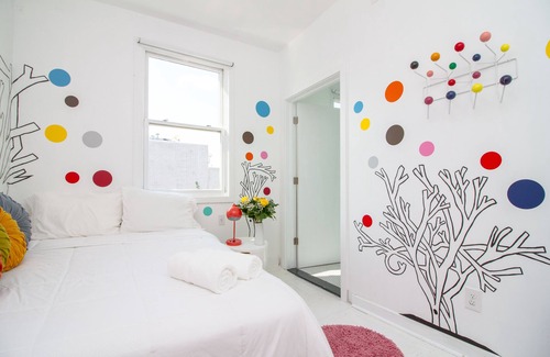 Queens Condo | The High Tide Studio #2 Studio Bedroom Hotel Room by Redawning