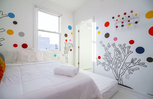 Queens Condo | The High Tide Studio #2 Studio Bedroom Hotel Room by Redawning