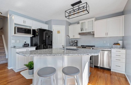 Citadel House | The Highland | Home Away from Home | Gym | Office
