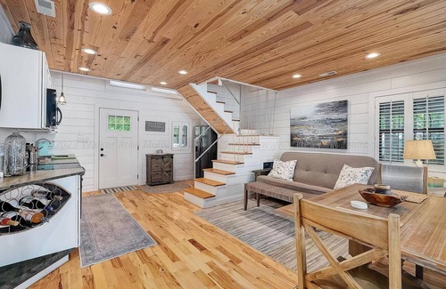 Bremen Cabin | ꨄ︎ The Highland on Smith - Lakefront Family Cabin