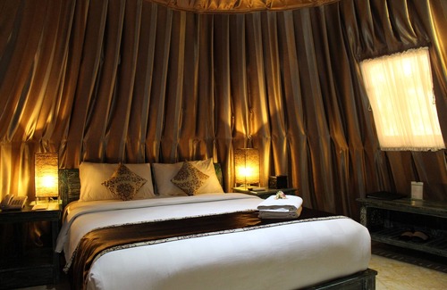 Cilobak Hotel | The Highland Park Resort Hotel Bogor