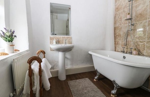 Cromford Cottage | The Hill