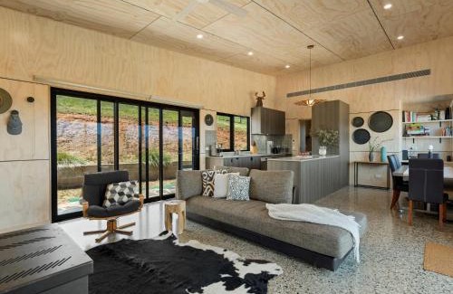 Mansfield House | The Hill House
