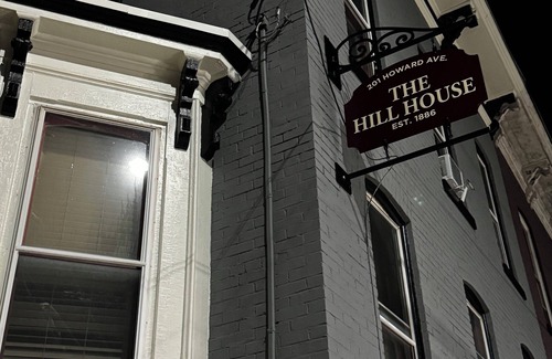 Pottsville House | The Hill House - Historic Townhouse near Yuengling