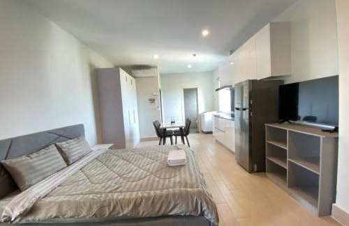 Sihanoukville City Centre Bed & Breakfast | The Hill Residence