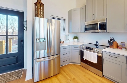 Westminster House | The Hilltop Hideaway at Lake Hartwell