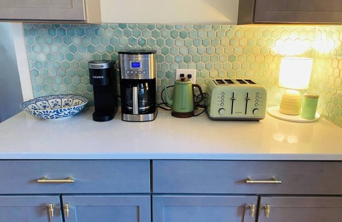 Bridgman House | The Hilltop Hideaway - 4 acres, hot tub, sunsets, near Warren Dunes & Weko Beach