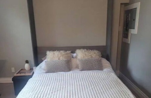 North Cowichan Apartment | The Hilton Guest House