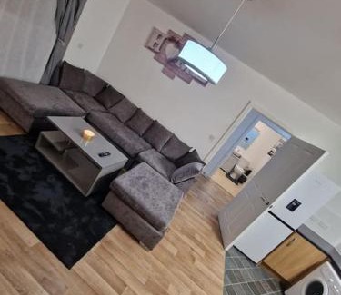 Hainault Apartment | The Hime