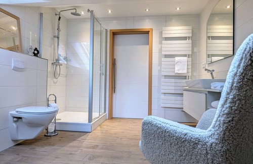 Schoenau an der Brend Apartment | The Himmel Suite - Very close to heaven