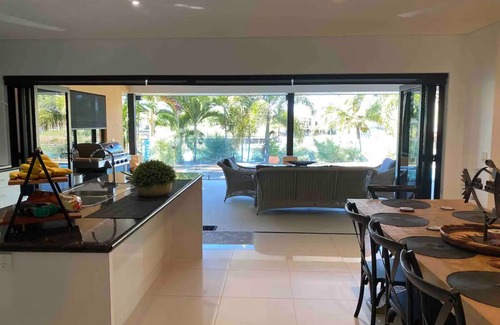 Cardwell House | The Hinchinbrook Retreat