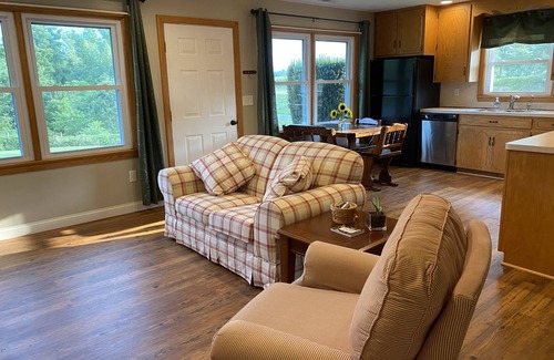 Dayton Apartment | The Hinton House: Quaint 1 BD in the country!